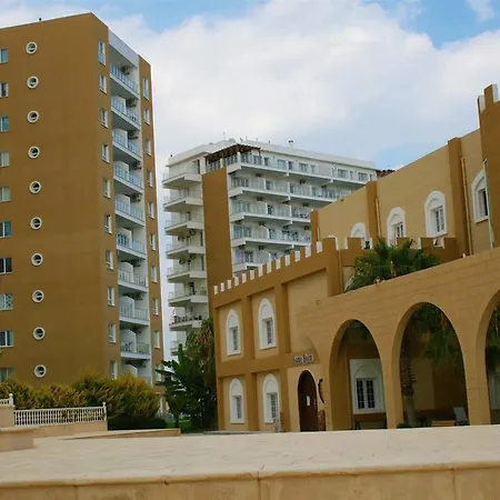 Studio In Caesar *