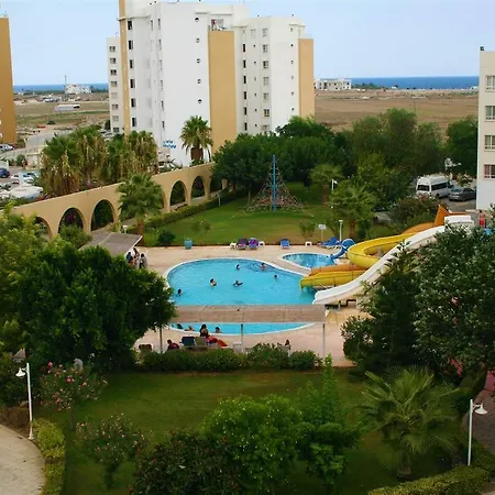 Studio In Caesar *